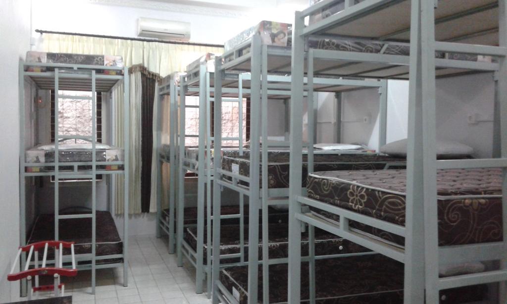 Pondok Heras Suite Джакарта Екстер'єр фото
